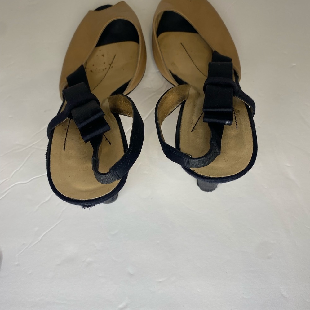 Kate Spade Dakota Heel - Picture 4 of 4